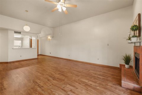 Condo in Orlando, Florida, 2 bedrooms  № 2151628 - photo 5