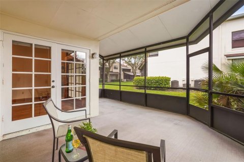 Condo in Orlando, Florida, 2 bedrooms  № 2151628 - photo 16