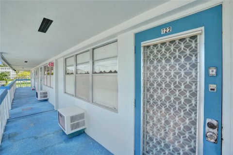Condo in Deerfield Beach, Florida, 1 bedroom  № 1945074 - photo 25