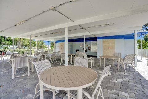 Condo in Deerfield Beach, Florida, 1 bedroom  № 1945074 - photo 24