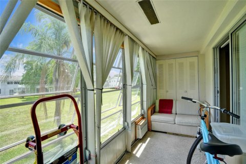 Condo in Deerfield Beach, Florida, 1 bedroom  № 1945074 - photo 22