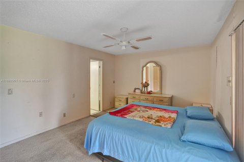 Condo in Deerfield Beach, Florida, 1 bedroom  № 1945074 - photo 16