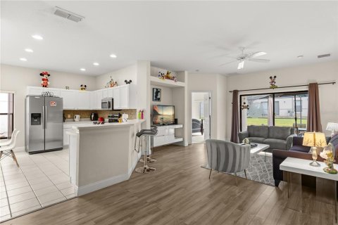 House in Clermont, Florida 4 bedrooms, 152.17 sq.m. № 1618306 - photo 8