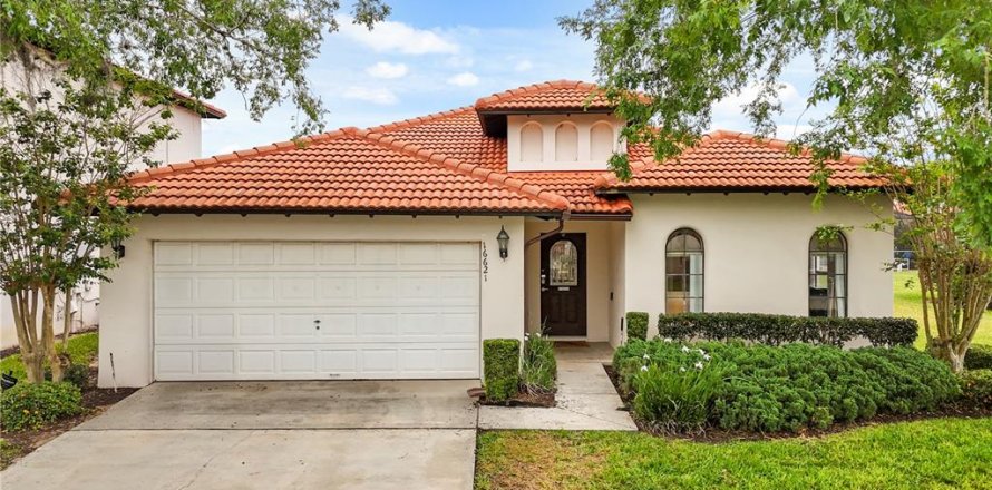 House in Clermont, Florida 4 bedrooms, 152.17 sq.m. № 1618306