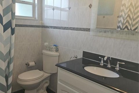 Снять в аренду виллу или дом в Сент-Питерсберг, Флорида 2 спальни, 75.25м2, № 1909073 - фото 14