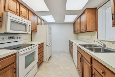 House in Seminole, Florida 3 bedrooms, 168.71 sq.m. № 1681547 - photo 19