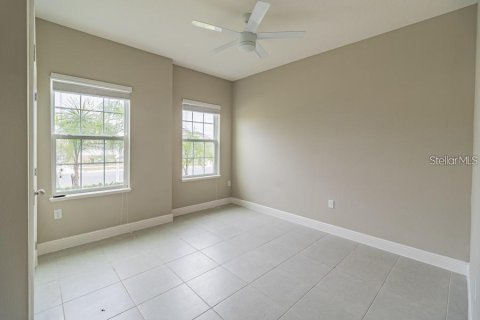 House in Haines City, Florida 4 bedrooms, 246.56 sq.m. № 1826639 - photo 2