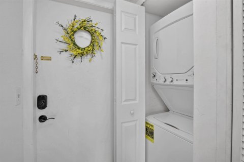 Купить кондоминиум в Санрайз, Флорида 3 комнаты, 74.32м2, № 2246498 - фото 3