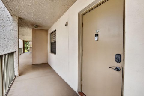 Купить кондоминиум в Санрайз, Флорида 3 комнаты, 74.32м2, № 2246498 - фото 30