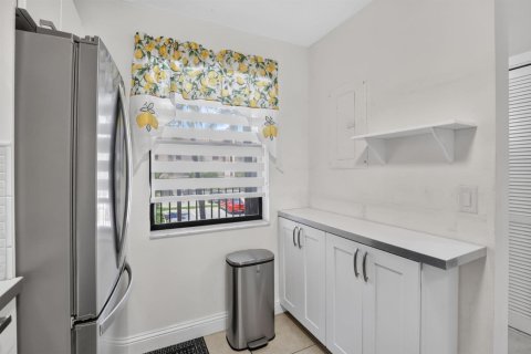 Купить кондоминиум в Санрайз, Флорида 3 комнаты, 74.32м2, № 2246498 - фото 6
