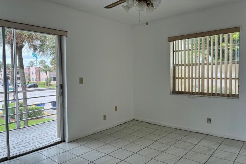 Condo in Delray Beach, Florida, 2 bedrooms № 2081461 - photo 22