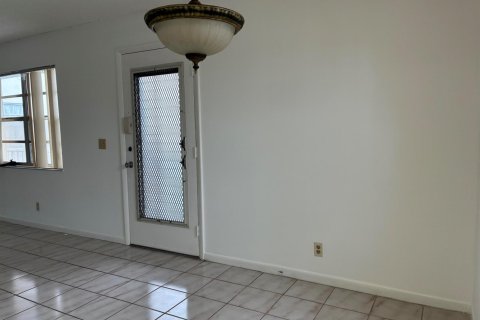 Condo in Delray Beach, Florida, 2 bedrooms № 2081461 - photo 6