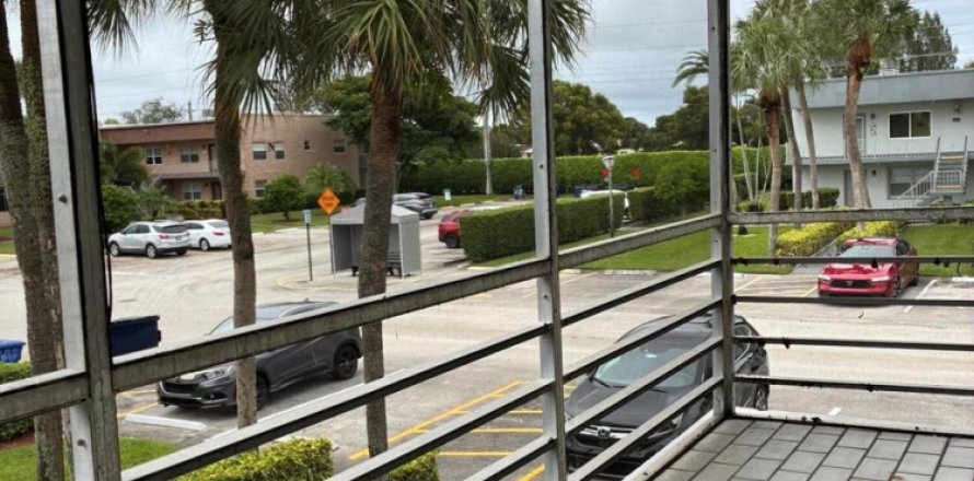 Condo in Delray Beach, Florida, 2 bedrooms № 2081461