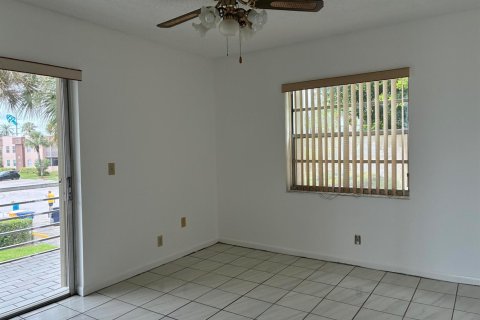 Condo in Delray Beach, Florida, 2 bedrooms № 2081461 - photo 24