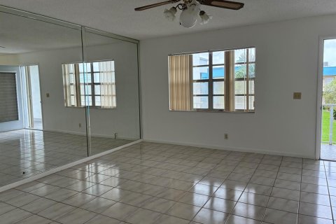 Condo in Delray Beach, Florida, 2 bedrooms № 2081461 - photo 10