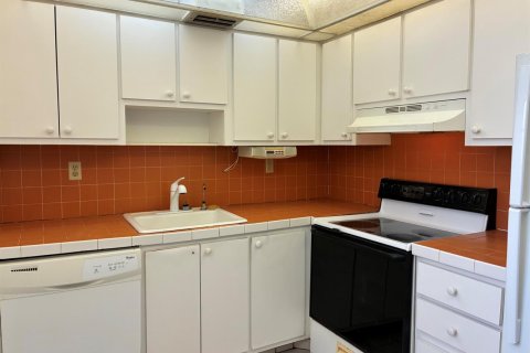 Condo in Delray Beach, Florida, 2 bedrooms № 2081461 - photo 5