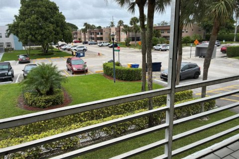 Condo in Delray Beach, Florida, 2 bedrooms № 2081461 - photo 30