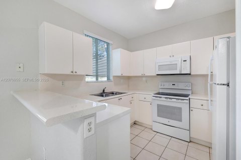 Touwnhouse à vendre à Homestead, Floride: 3 chambres, 132.2 m2 № 2301970 - photo 24