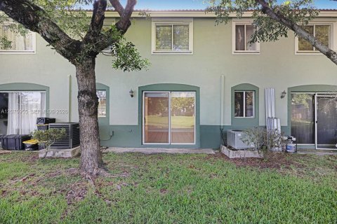 Touwnhouse à vendre à Homestead, Floride: 3 chambres, 132.2 m2 № 2301970 - photo 28