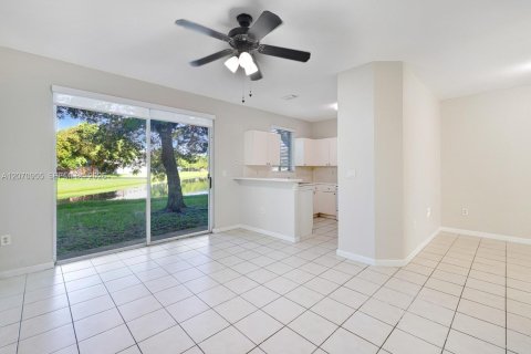 Touwnhouse à vendre à Homestead, Floride: 3 chambres, 132.2 m2 № 2301970 - photo 21