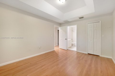 Touwnhouse à vendre à Homestead, Floride: 3 chambres, 132.2 m2 № 2301970 - photo 10