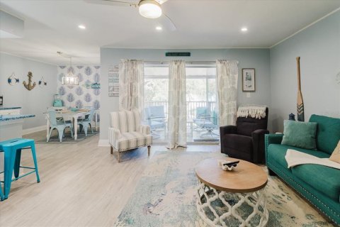 Condominio en venta en Saint Petersburg, Florida, 3 dormitorios, 127.74 m2 № 1640907 - foto 8