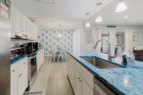 Condominio en venta en Saint Petersburg, Florida, 3 dormitorios, 127.74 m2 № 1640907 - foto 11