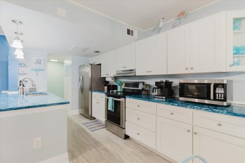 Condominio en venta en Saint Petersburg, Florida, 3 dormitorios, 127.74 m2 № 1640907 - foto 9