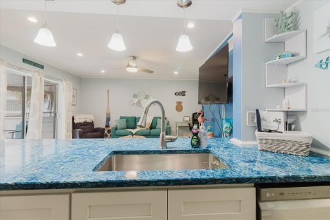 Condominio en venta en Saint Petersburg, Florida, 3 dormitorios, 127.74 m2 № 1640907 - foto 12