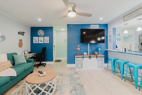 Condominio en venta en Saint Petersburg, Florida, 3 dormitorios, 127.74 m2 № 1640907 - foto 6
