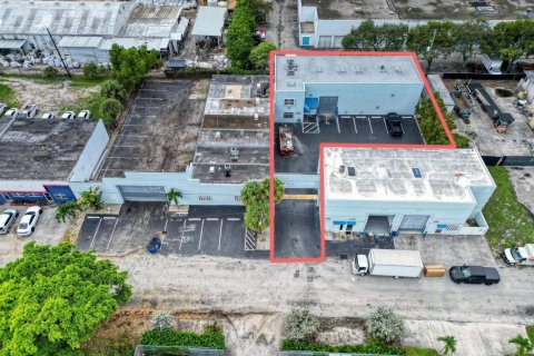 Commercial property in Fort Lauderdale, Florida № 2158173 - photo 3