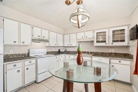 Appartement à louer à Orlando, Floride: 2 chambres, 81.29 m2 № 1778977 - photo 2