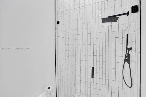 Villa ou maison à louer à Davie, Floride: 9 chambres, 462.56 m2 № 1861072 - photo 13