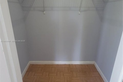 Снять в аренду кондоминиум в Майами, Флорида 1 спальня, 78.87м2, № 1991784 - фото 17