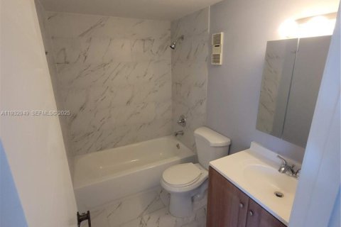 Снять в аренду кондоминиум в Майами, Флорида 1 спальня, 78.87м2, № 1991784 - фото 21