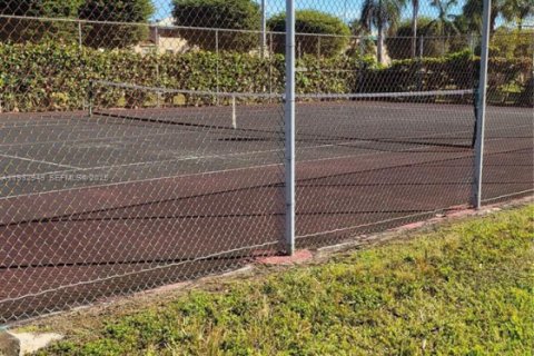 Снять в аренду кондоминиум в Майами, Флорида 1 спальня, 78.87м2, № 1991784 - фото 24