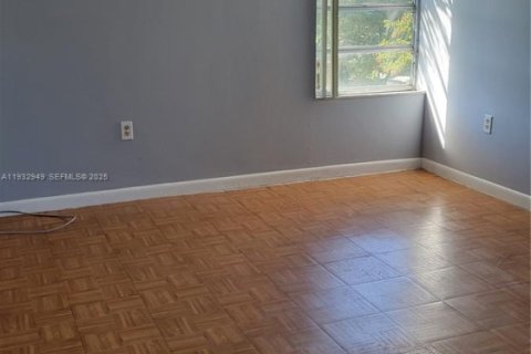 Снять в аренду кондоминиум в Майами, Флорида 1 спальня, 78.87м2, № 1991784 - фото 19