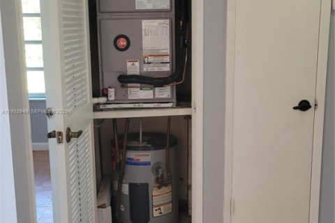 Снять в аренду кондоминиум в Майами, Флорида 1 спальня, 78.87м2, № 1991784 - фото 14