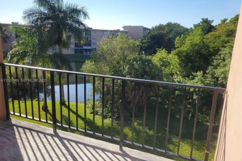 Снять в аренду кондоминиум в Майами, Флорида 1 спальня, 78.87м2, № 1991784 - фото 7