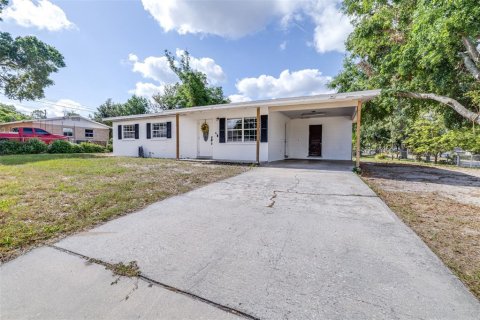 House in Lake Alfred, Florida 3 bedrooms, 84.73 sq.m. № 1736436 - photo 1