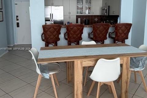 Condo in Miami Beach, Florida, 2 bedrooms  № 2048461 - photo 8