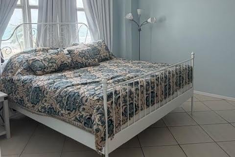 Condo in Miami Beach, Florida, 2 bedrooms  № 2048461 - photo 16