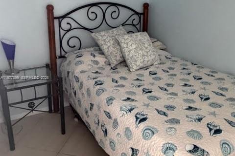 Condo in Miami Beach, Florida, 2 bedrooms  № 2048461 - photo 12