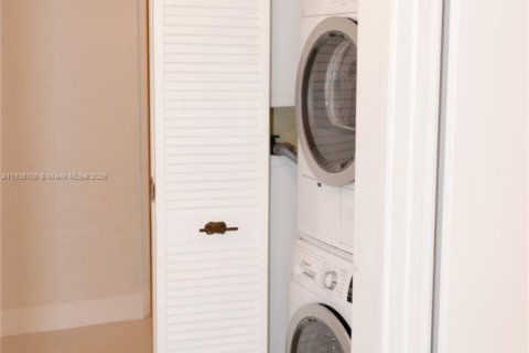 Copropriété à louer à Key Biscayne, Floride: 3 chambres, 159.79 m2 № 1935543 - photo 10