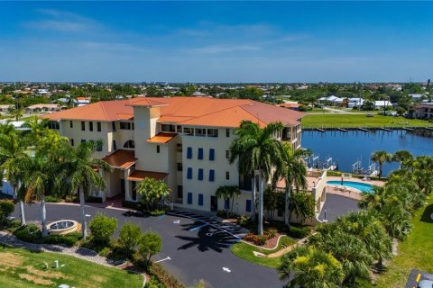 Condo in Punta Gorda, Florida, 3 bedrooms № 2196621