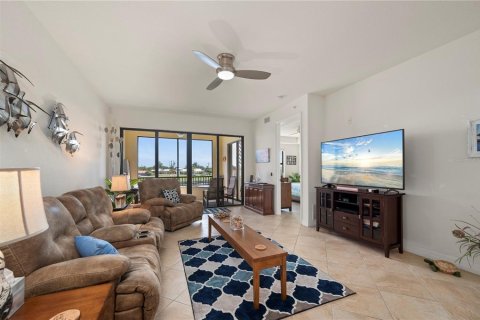 Copropriété à vendre à Punta Gorda, Floride: 3 chambres, 168.52 m2 № 2196621 - photo 17