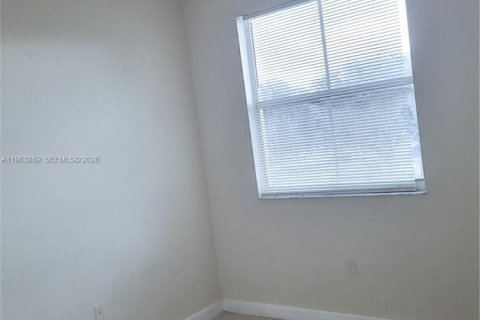 Copropriété à louer à Homestead, Floride: 2 chambres, 86.4 m2 № 2025769 - photo 11