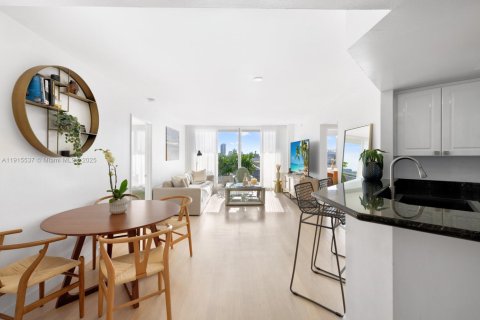 Снять в аренду кондоминиум в Майами-Бич, Флорида 2 спальни, 104.98м2, № 1970747 - фото 5