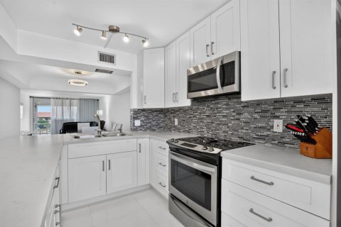 Condominio en venta en Boca Raton, Florida, 2 dormitorios, 120.77 m2 № 2421189 - foto 6