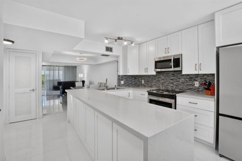 Condominio en Boca Raton, Florida, 2 dormitorios  № 2421189